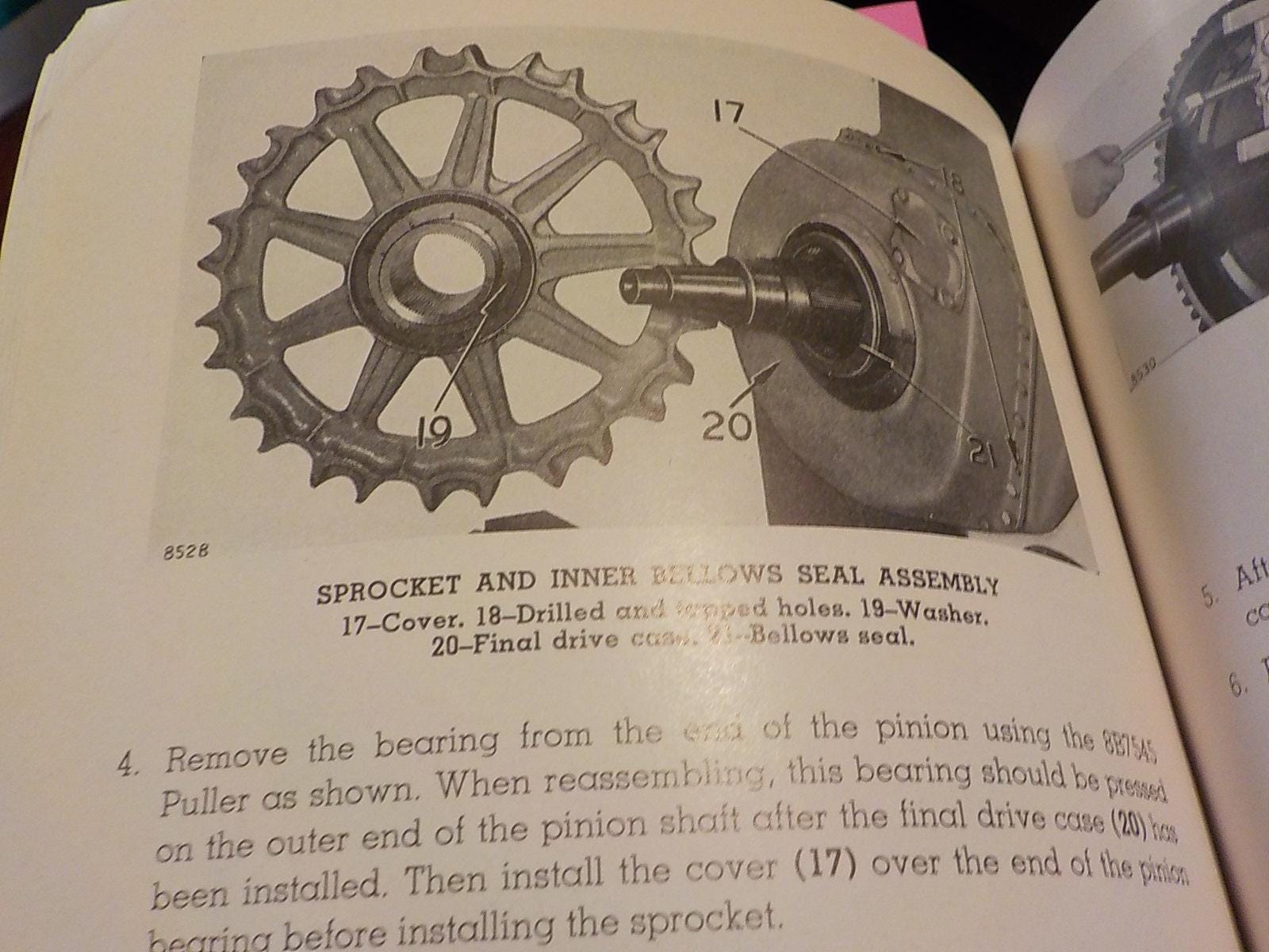 Caterpillar D8 tractor servicemen's reference book