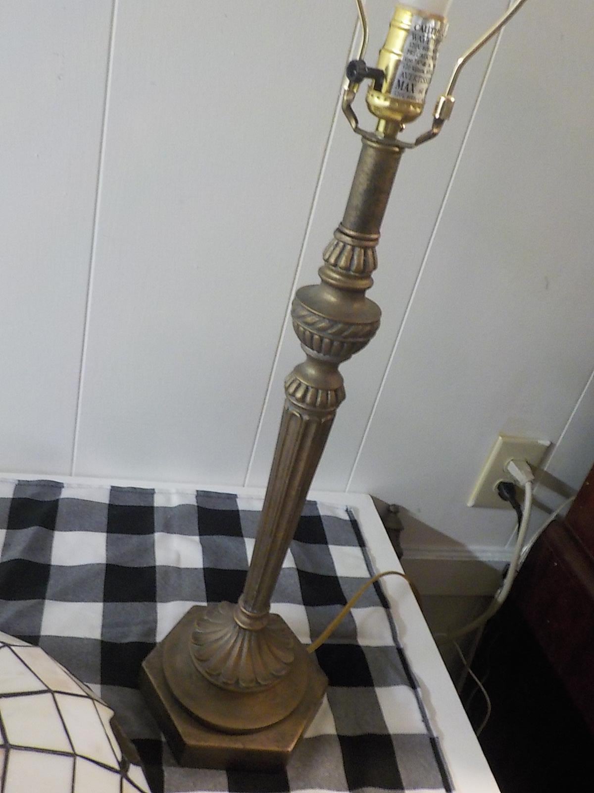 31" Tiffany-Style Leaded Glass Table Lamp — Multi-Color Shade, Country Home Style