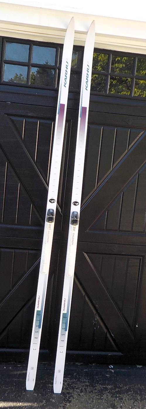 Vintage Karhu Classic 52 Cross-Country Skis 215cm (82") with Bindings | Lot 2437