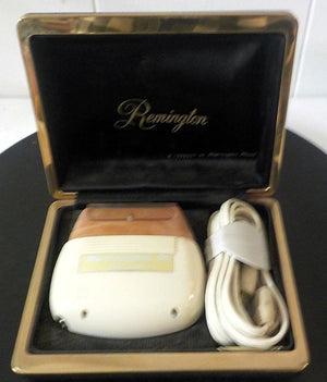 Remington Deluxe 60 Electric Shaver | Vintage 1960s | Antique Collectible Grooming | Lot 2475