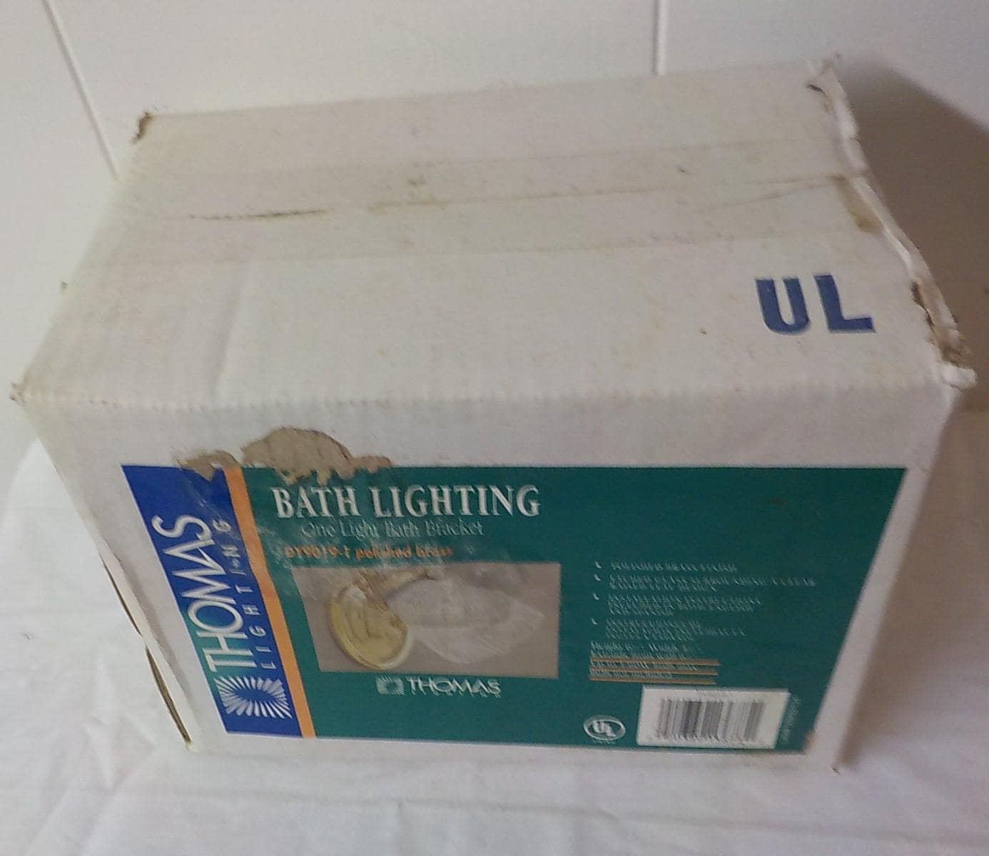 Thomas Bath Lighting Antique Brass Wall Bracket Light — Model DY6901-12, New in Box