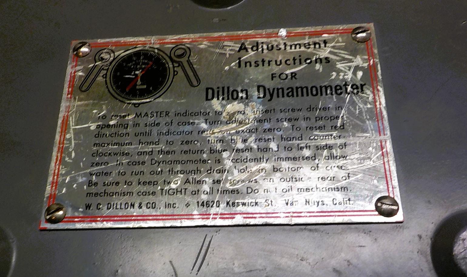 Dillon Mechanical Shackle Dynamometer – 1000 lb Capacity, 10 lb Divisions, with Metal Case – Item 1007