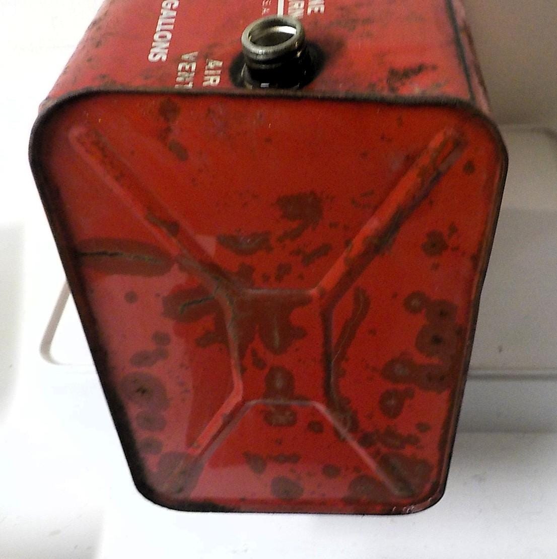Jacobsen 2 Cycle Gas Mixture Can 1970s Vintage 2.5 Gallon Metal Patina Display lot 2304