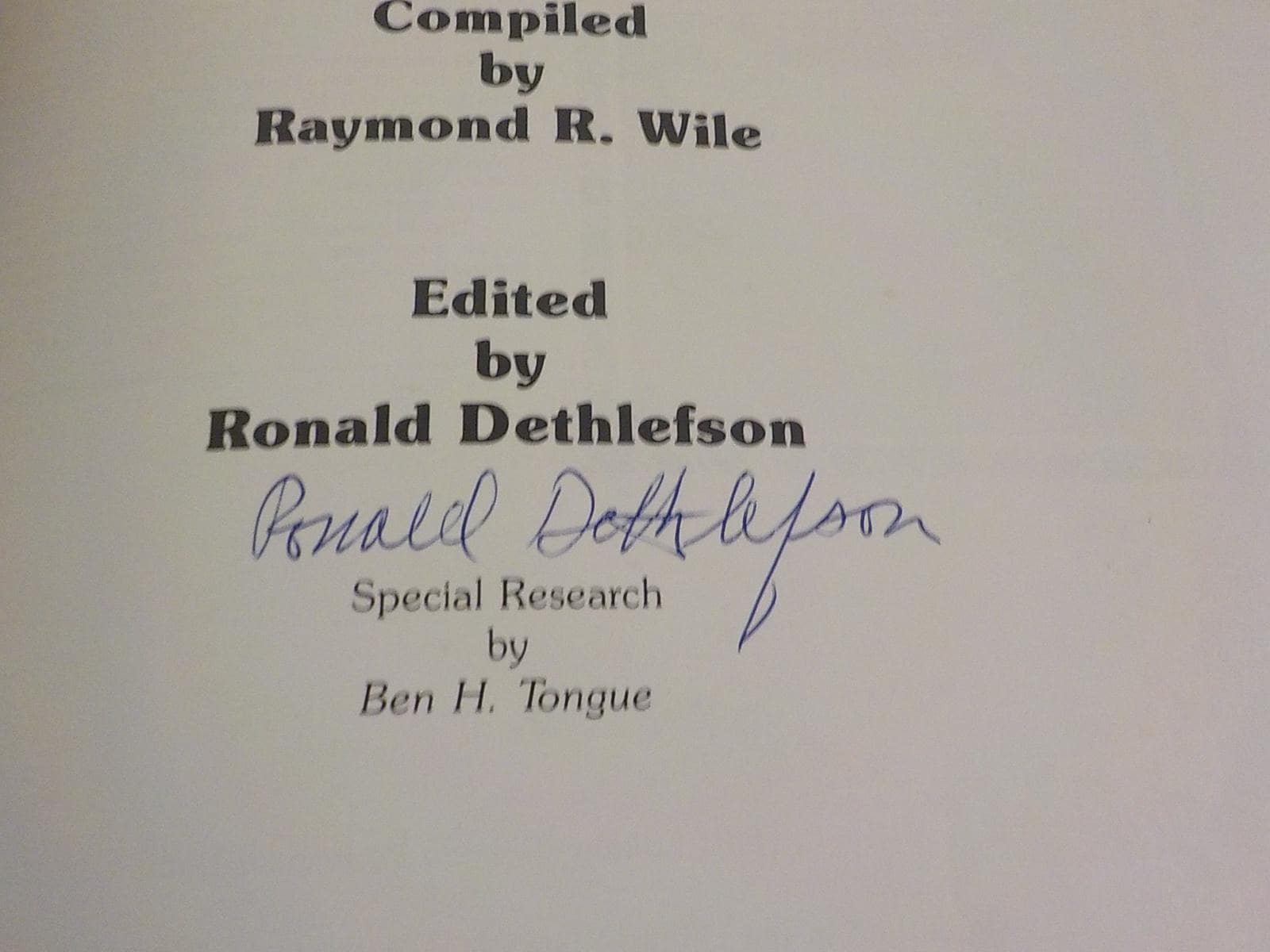 Edison Diamond Disc Re-Creations: Records & Artists 1910–1929 — Signed by Ronald Dethlefson