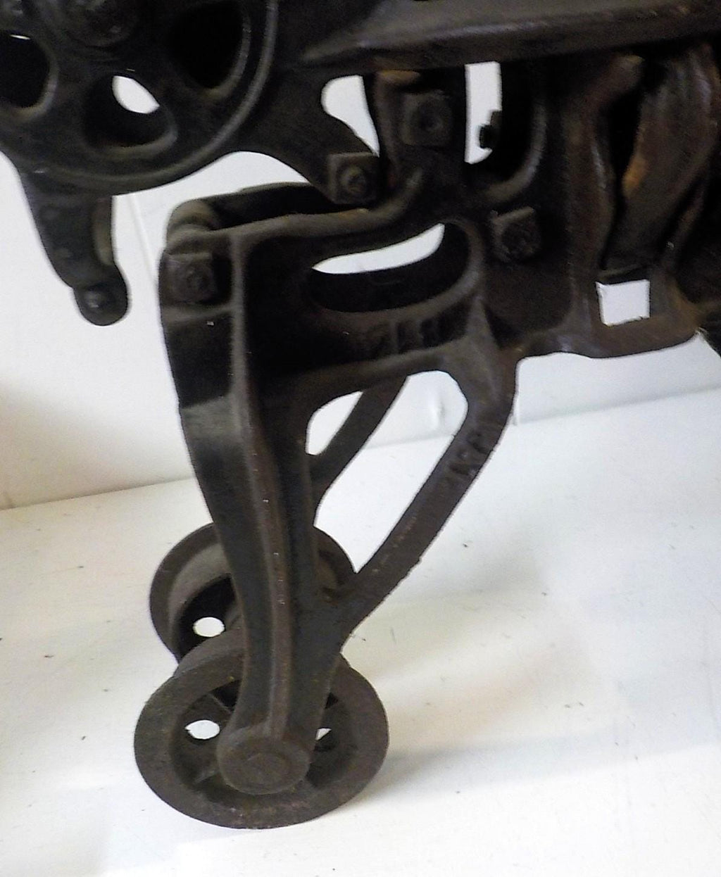 Antique Boomer Cast Iron Hay Trolley Unloader Pulley | Working Condition | Barn Primitive | Lot 2473