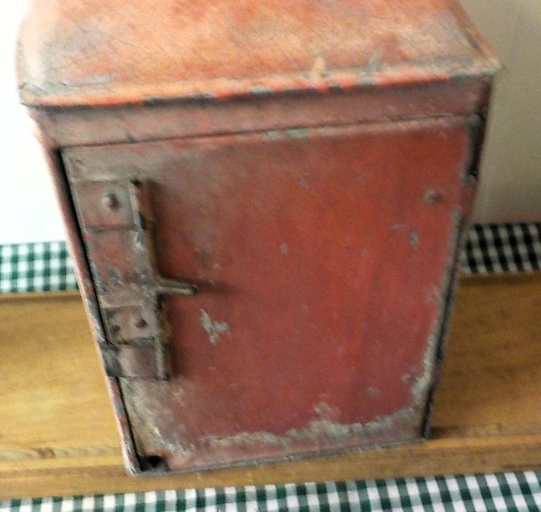 Antique Port Navigation Lantern — Maritime Collectible Lot 2521