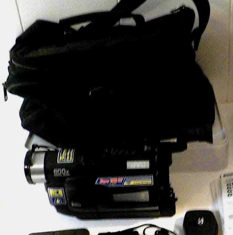 JVC GR-SXM240U Super Compact VHS-C Video Camcorder Video Transfer with case lot  2224