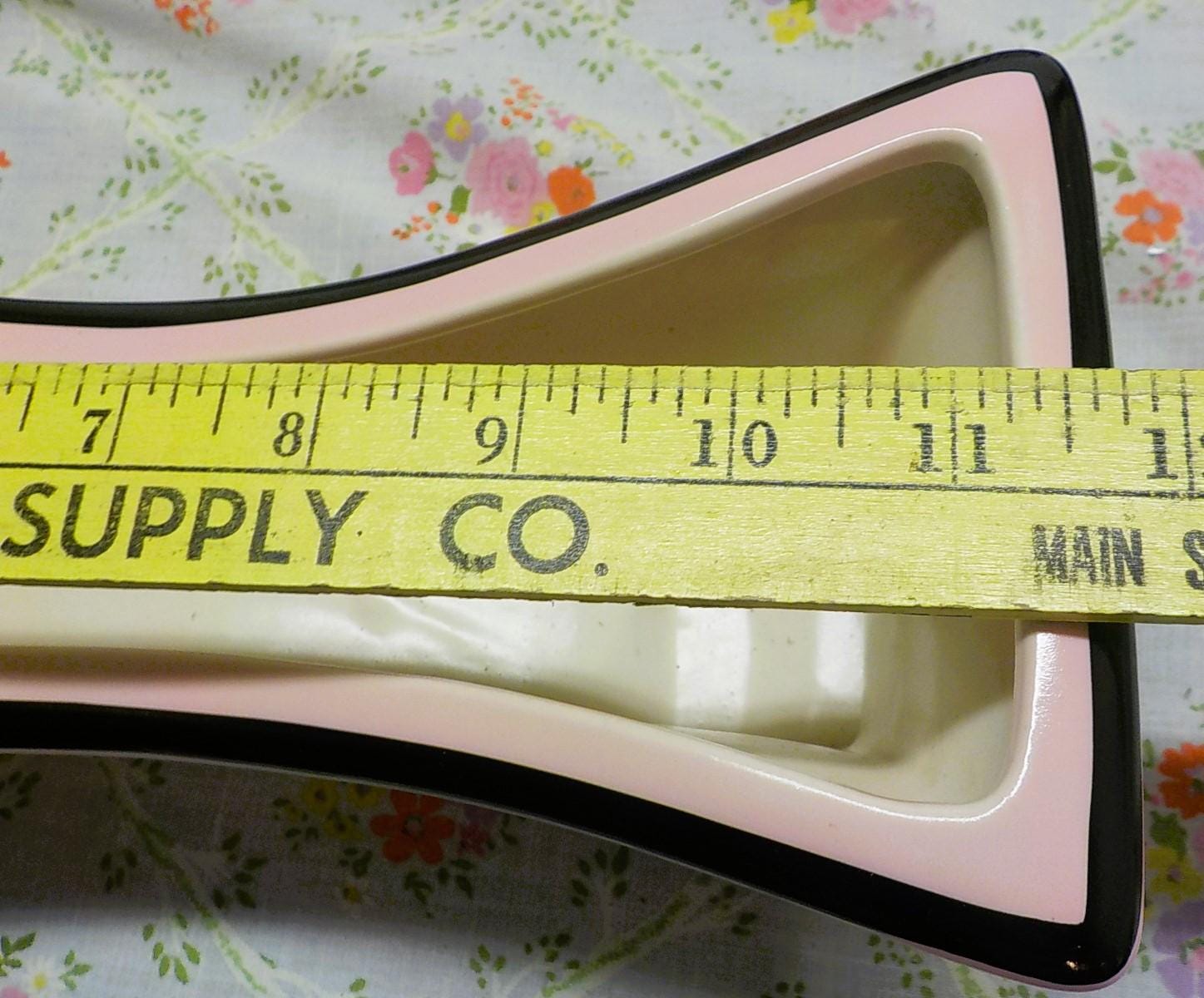 Art Deco Ceramic Console Centerpiece Pink With Candlestick Holders item 964