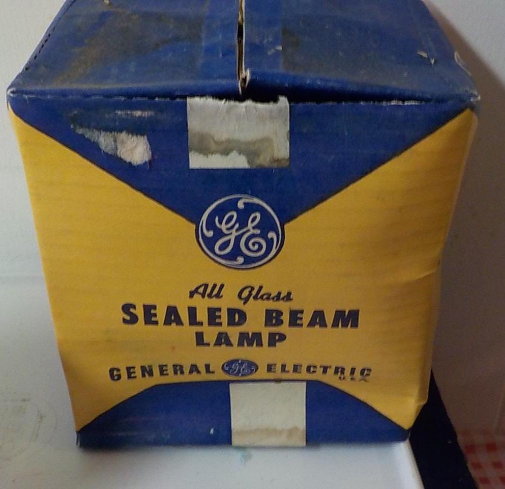 6 Vintage GE Sealed Beam Lamp Light Bulbs 300 PAR 56 - New Old Stock
