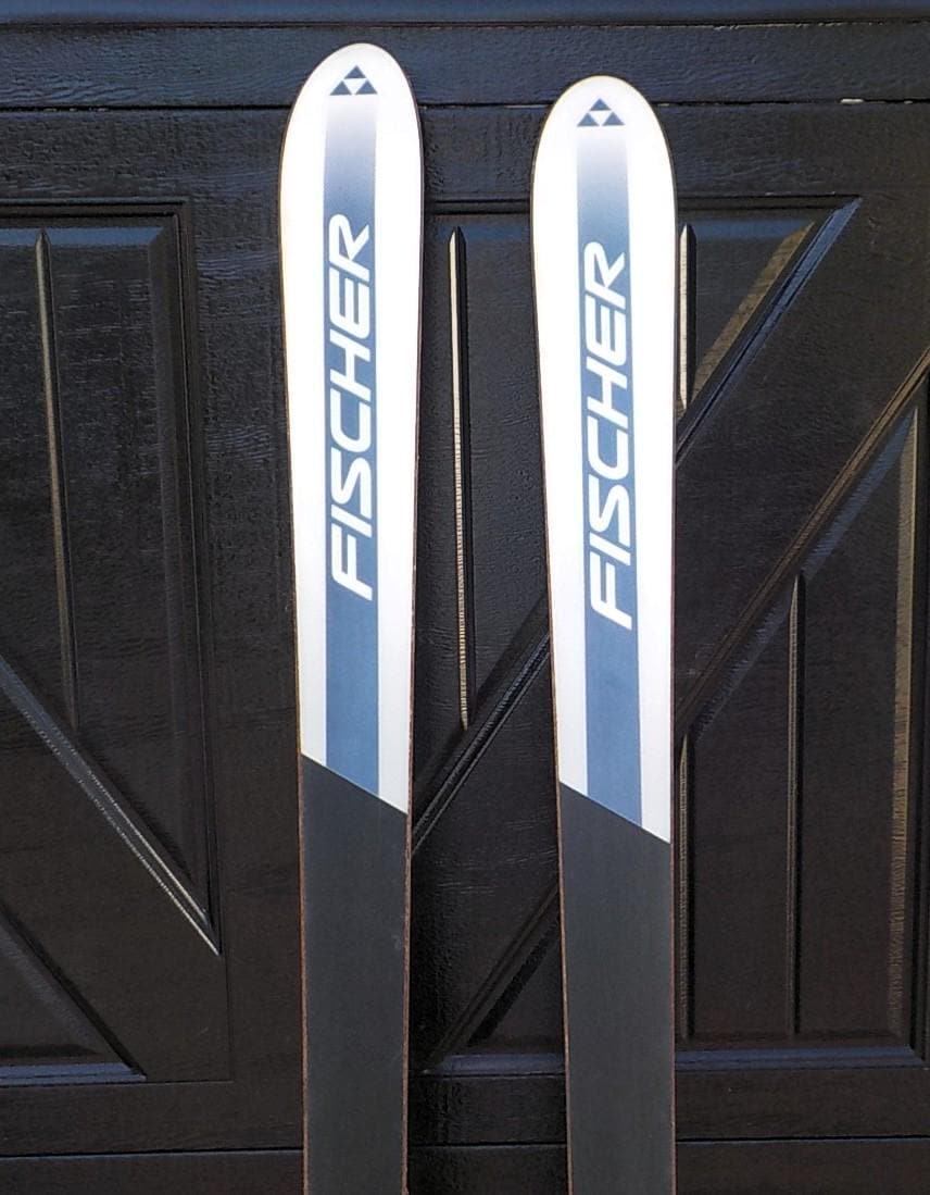 Vintage Fischer DRS 100.W Alpine Downhill Skis 68" Dual Radius Sidecut with Bindings | Lot 2438