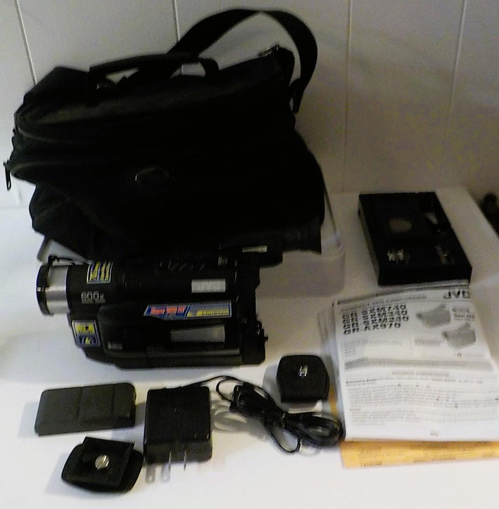 JVC GR-SXM240U Super Compact VHS-C Video Camcorder Video Transfer with case lot  2224