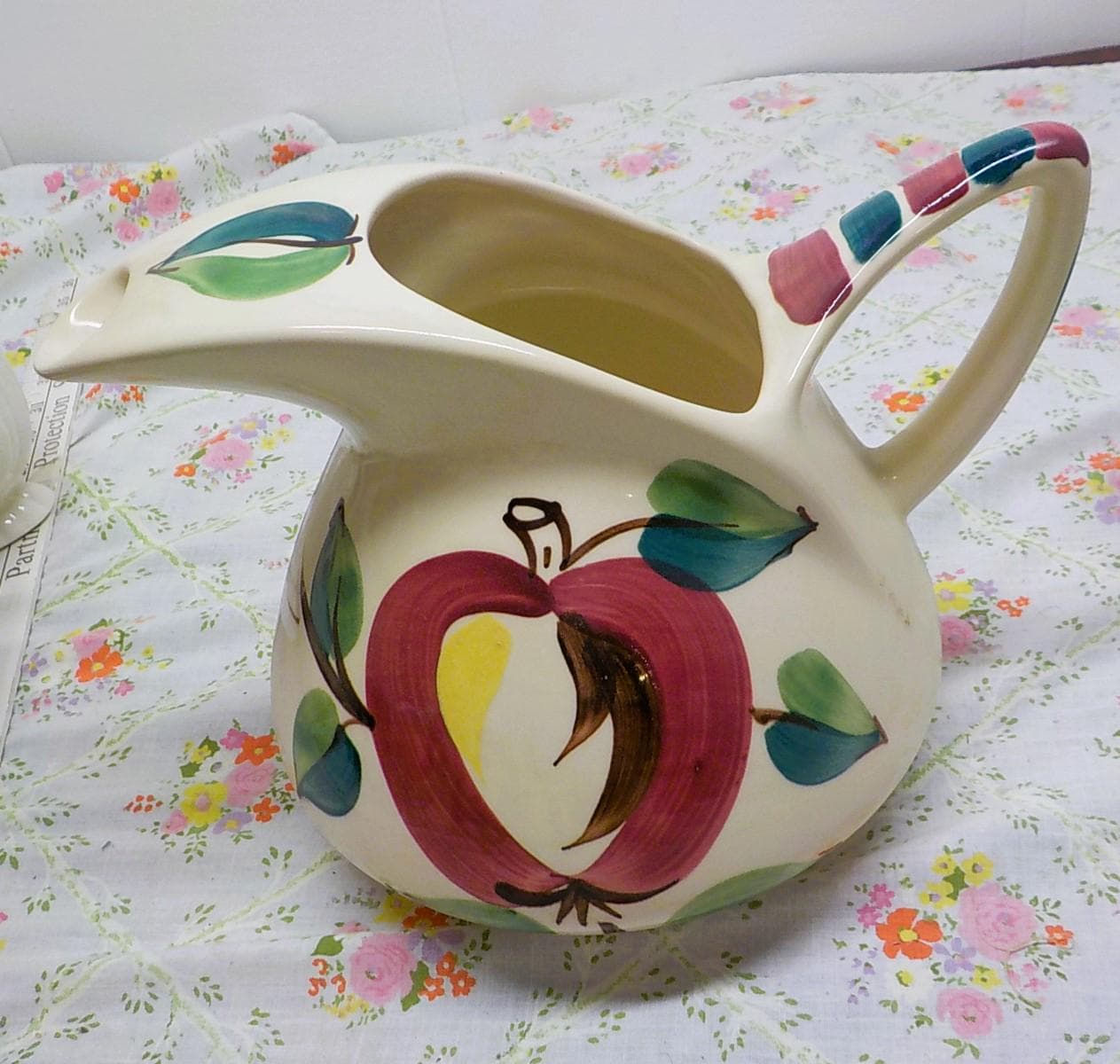 Vintage Purinton Slip Ware Apple Pottery Pitcher With 4 Apple Tumblers ITEM 978
