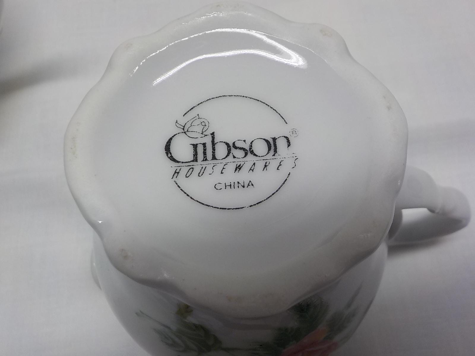 Gibson Houseware China Rose Creamer & Sugar Bowl with Gold Trim