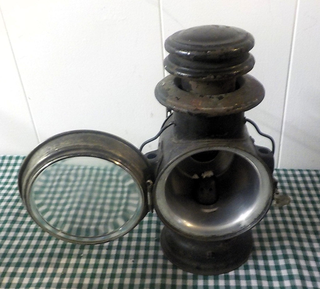 Antique Dietz Union Kerosene Driving Lamp Lantern Circa 1906 with Oil Font