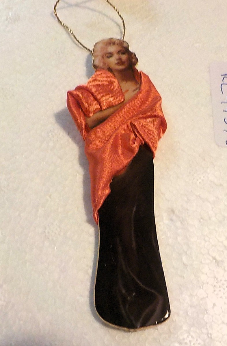 Bradford Exchange The Glamorous Miss Monroe Christmas Ornament in Foam Package