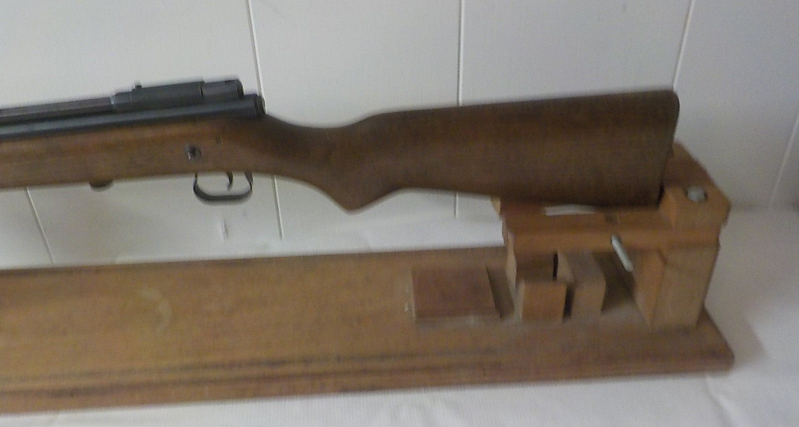 Vintage Crosman #140 .22 Cal Air Pellet Rifle "PARTS OR REPAIR"