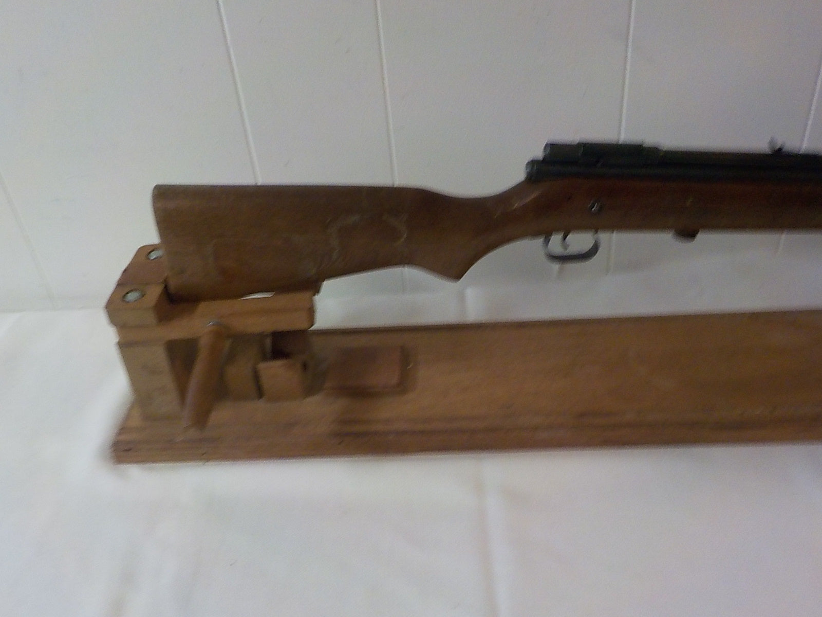 Vintage Crosman #140 .22 Cal Air Pellet Rifle "PARTS OR REPAIR"