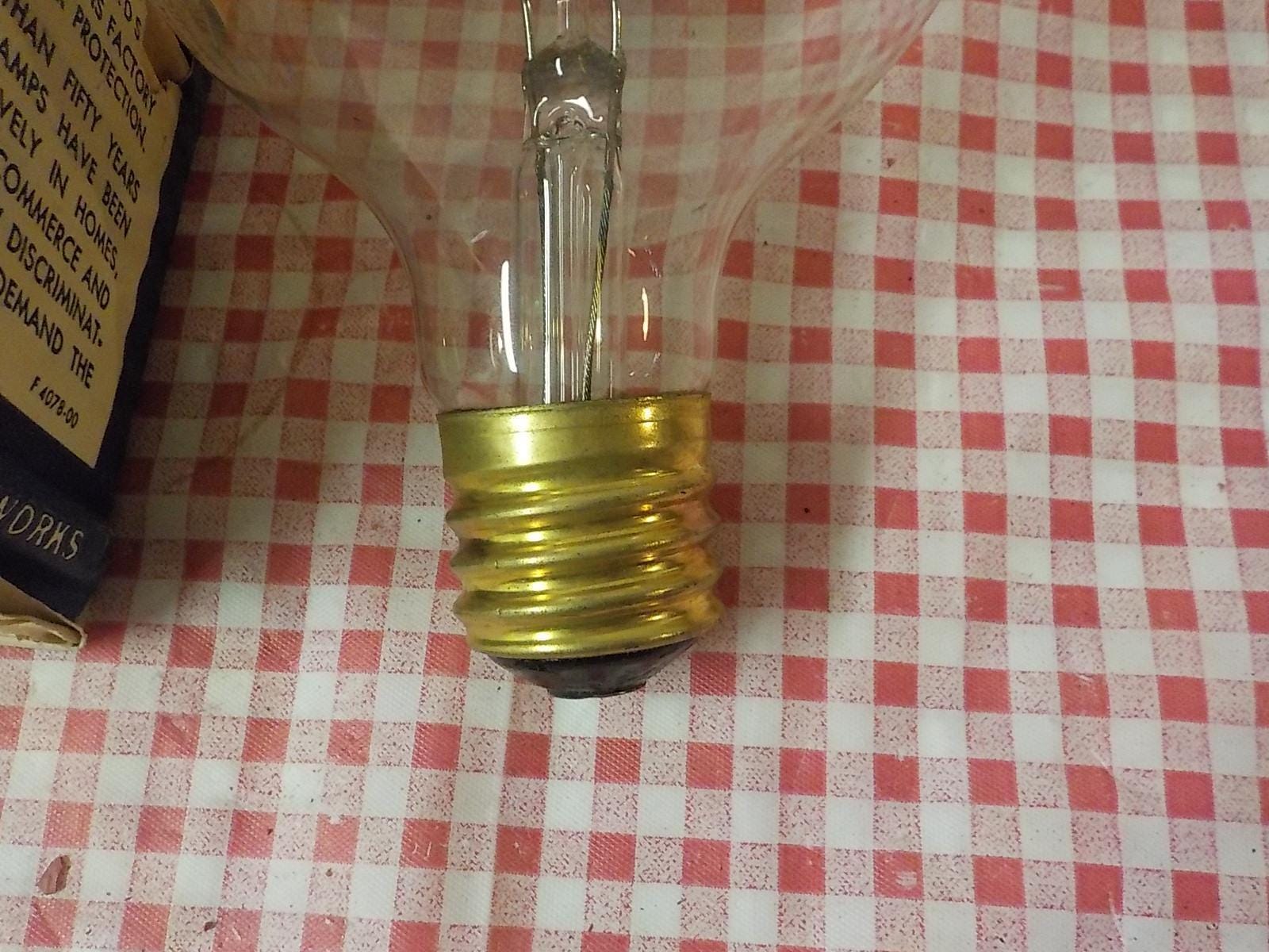 Vintage Champion 1000 Flood Lights - Case of 24, New Old Stock