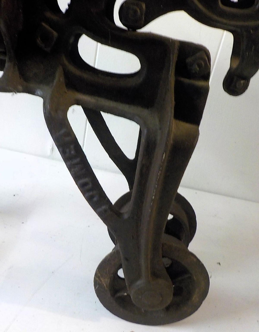 Antique Boomer Cast Iron Hay Trolley Unloader Pulley | Working Condition | Barn Primitive | Lot 2473