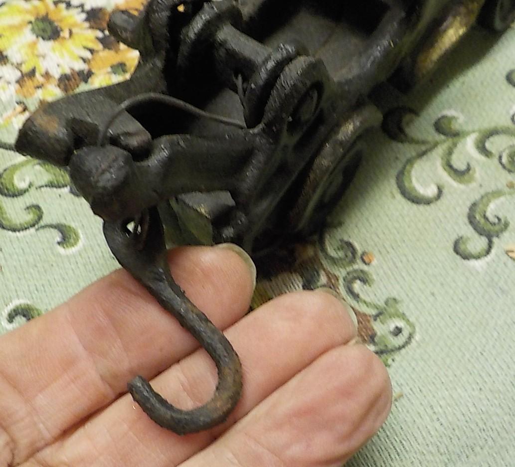 Antique Cast Iron Toys Tow Truck Wrecker 5.5" Toy could be Arcade item 1042