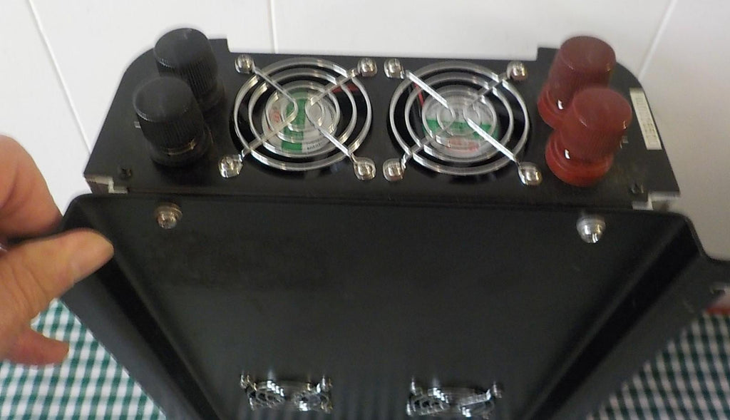 Performance Tool ATSI 2000P 2000W / 4000W Surge Power Inverter | Automotive | Lot 2519