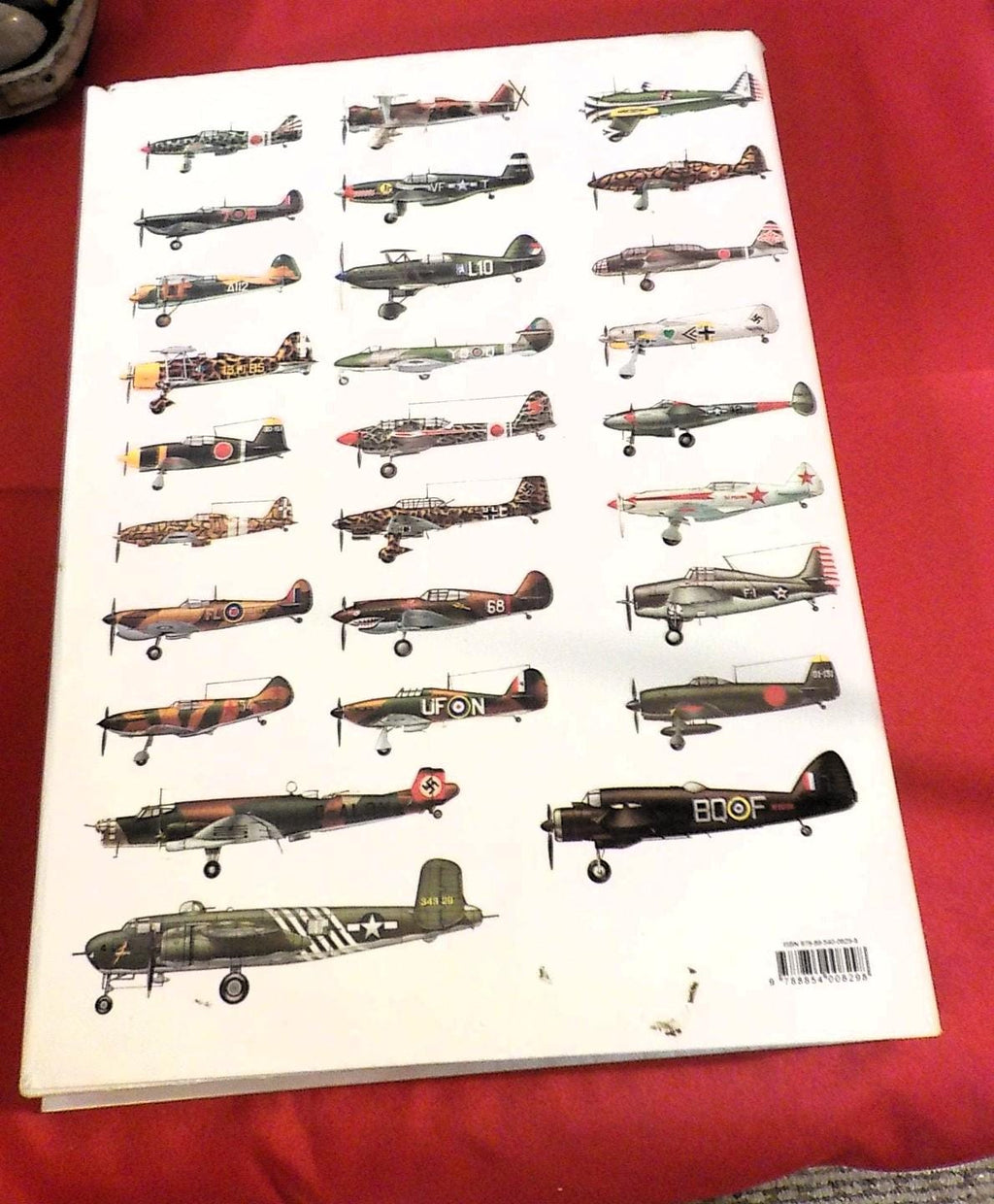 Complete Book of World War II Combat Aircraft 1933-1945 | Enzo Angelucci | Hardcover w/ Dust Cover | Lot B206