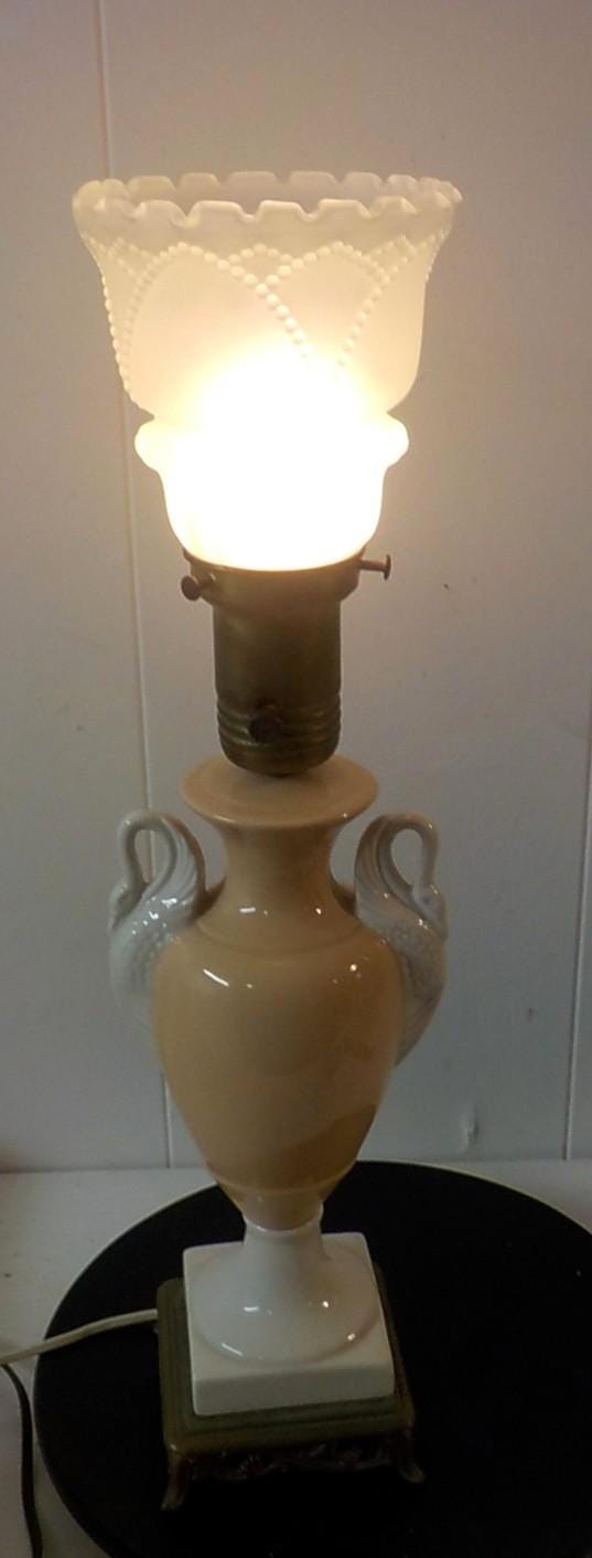 Art Deco Porcelain Swan Handle Desk Lamp | Footed Base | A. Beck N.Y. | Vintage 1920s–1940s | Lot 2471