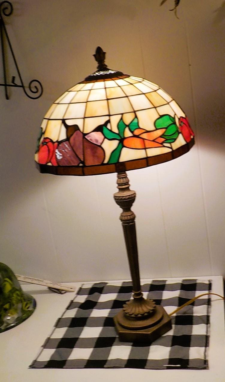 31" Tiffany-Style Leaded Glass Table Lamp — Multi-Color Shade, Country Home Style
