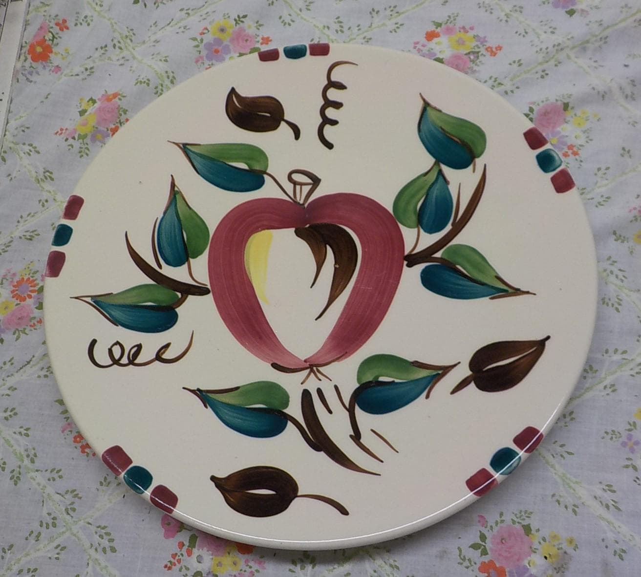 Vintage Purinton Pottery Apple 12-inch Platter / Charger item 980