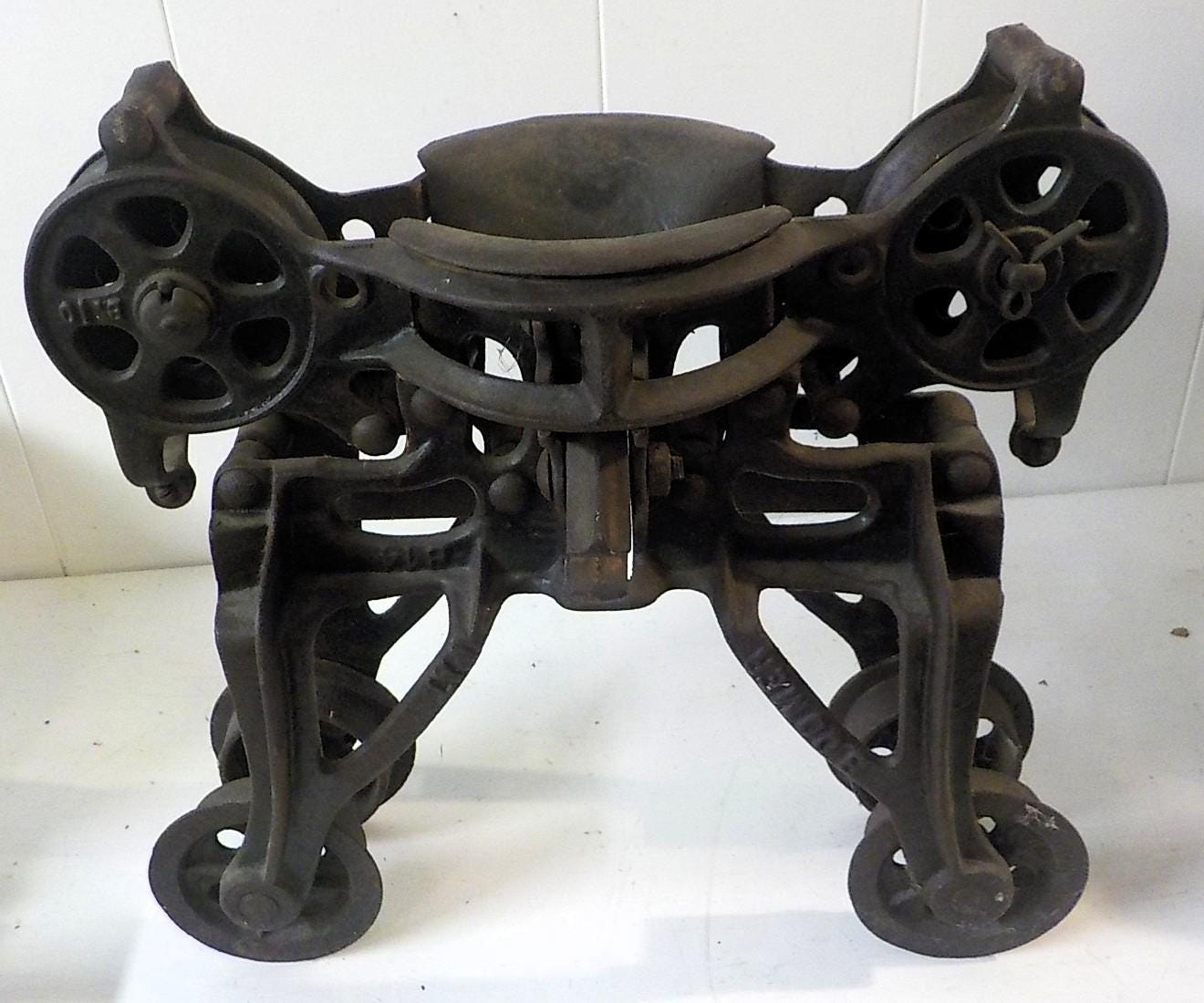 Antique Boomer Cast Iron Hay Trolley Unloader Pulley | Working Condition | Barn Primitive | Lot 2473