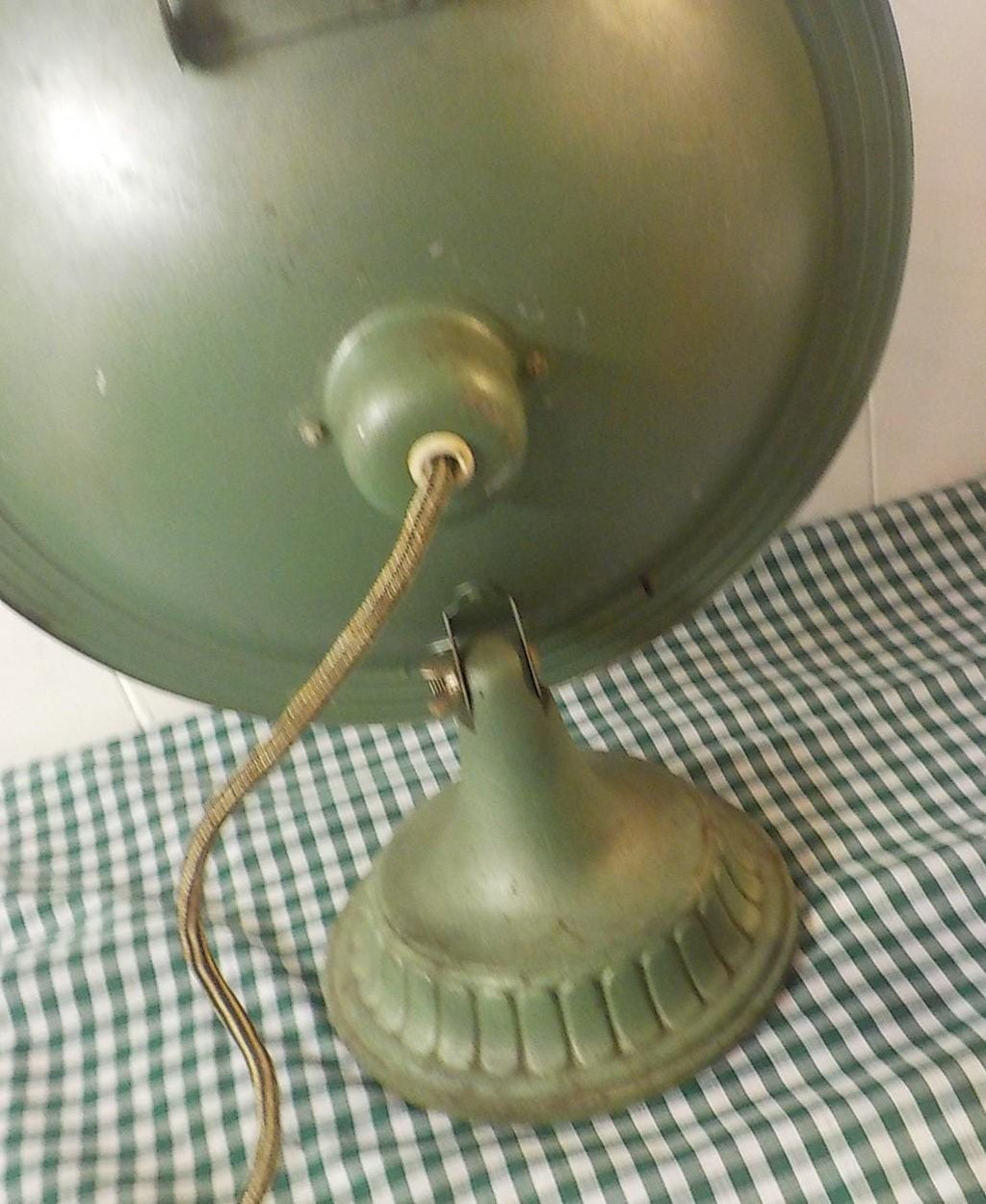 Vintage Red Seal Reflector Space Heater — Art Deco Green, 1930s–1940s