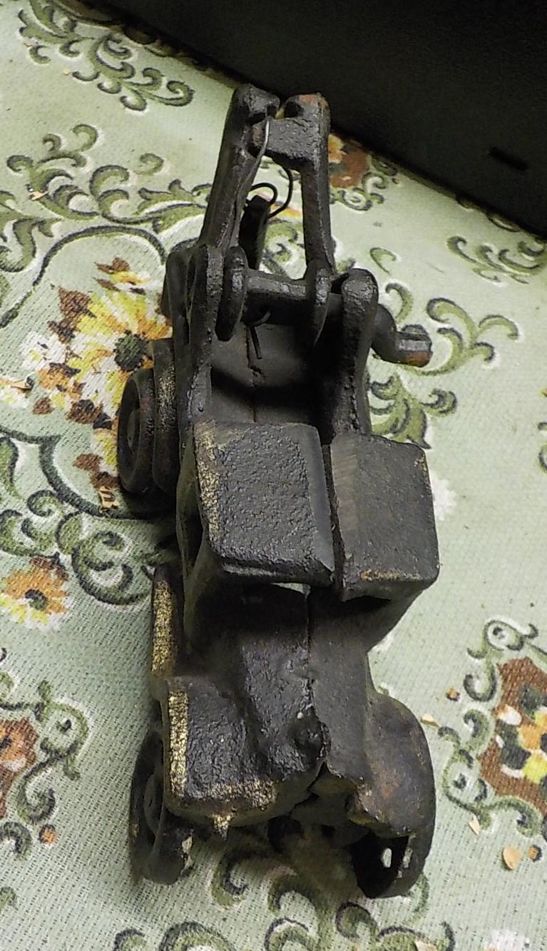 Antique Cast Iron Toys Tow Truck Wrecker 5.5" Toy could be Arcade item 1042