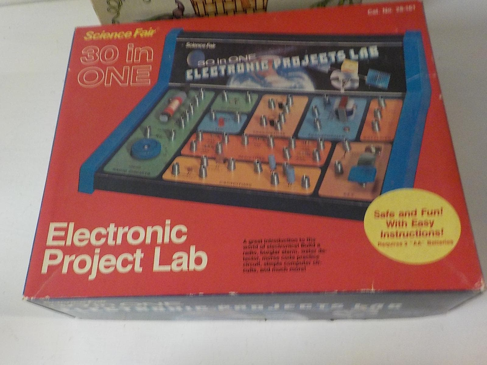 Science Fair 30-in-One Electronic Project Lab + Vintage Kids Activity Lot | Lot 2432