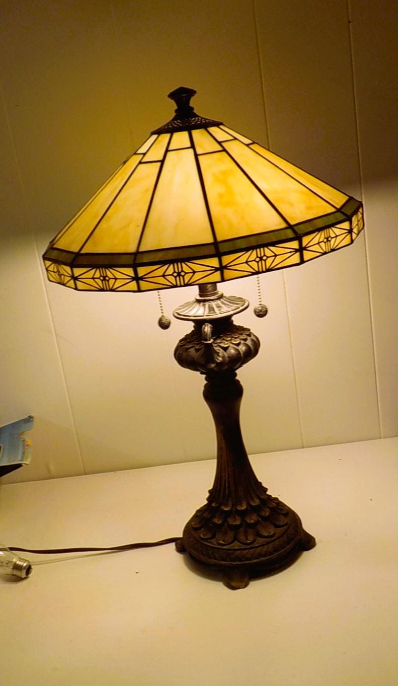 Early Vintage Leaded 12-Sided Table Lamp — 20" Tall, Antique Base, Double Pull Chain
