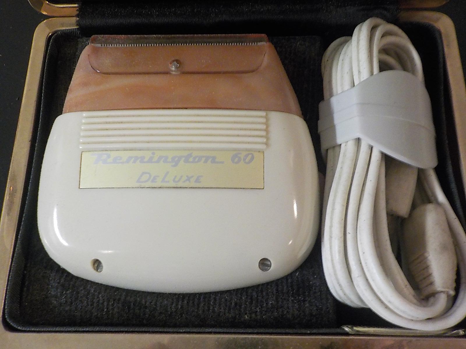Remington Deluxe 60 Electric Shaver | Vintage 1960s | Antique Collectible Grooming | Lot 2475