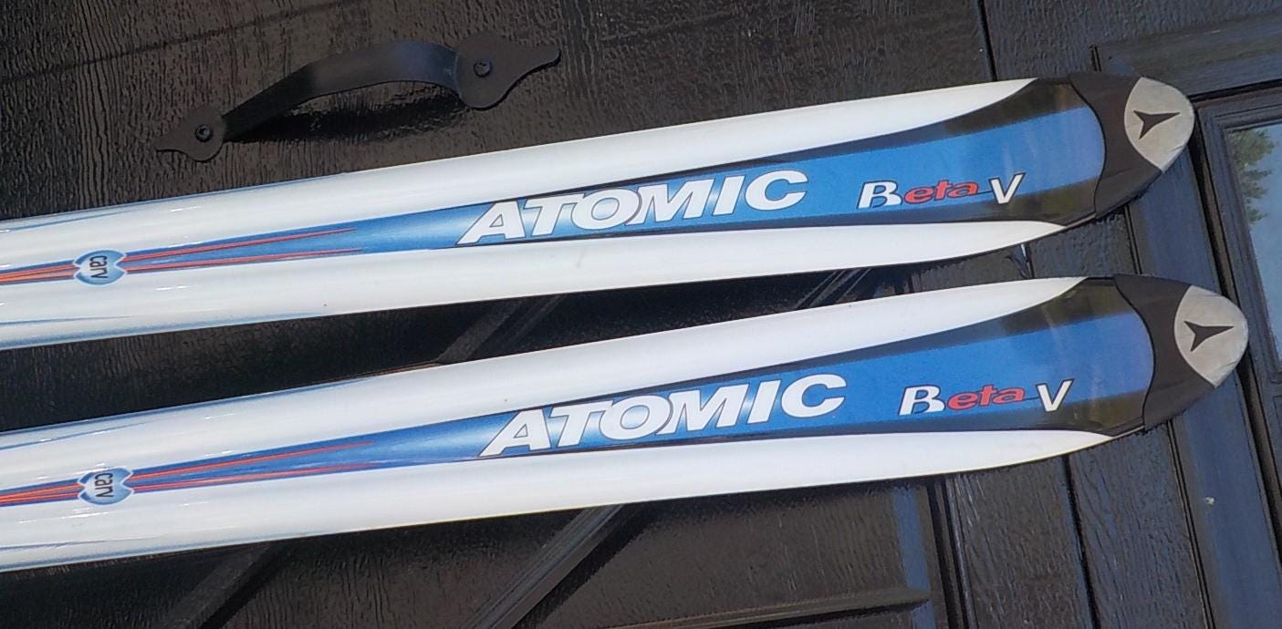 Atomic Beta V 7.20 180cm Downhill Skis with Tyrolia Bindings | Lot 2426