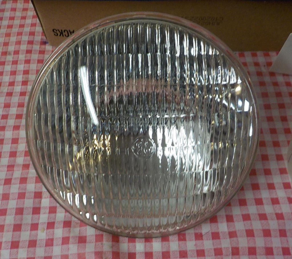 6 Vintage GE Sealed Beam Lamp Light Bulbs 300 PAR 56 - New Old Stock
