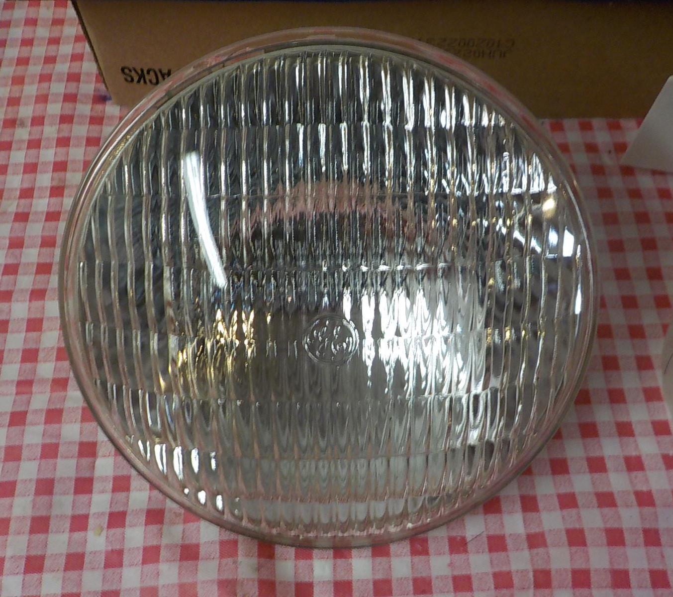6 Vintage GE Sealed Beam Lamp Light Bulbs 300 PAR 56 - New Old Stock